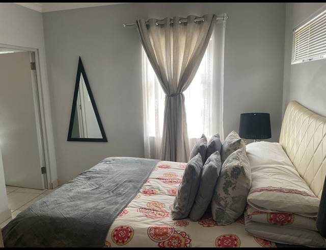 3 BEDROOM DUPLEX FOR SALE IN THATCHFIELD ESTATE